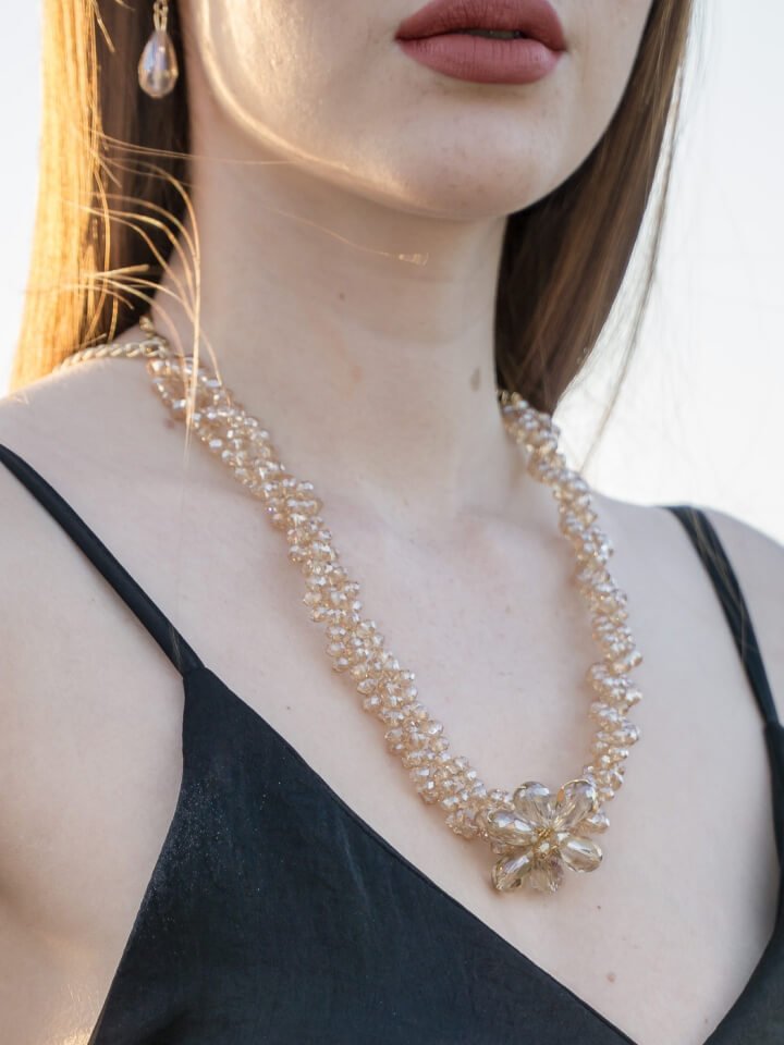 fashion-designer-template-product-img-19 Exile pearl necklace